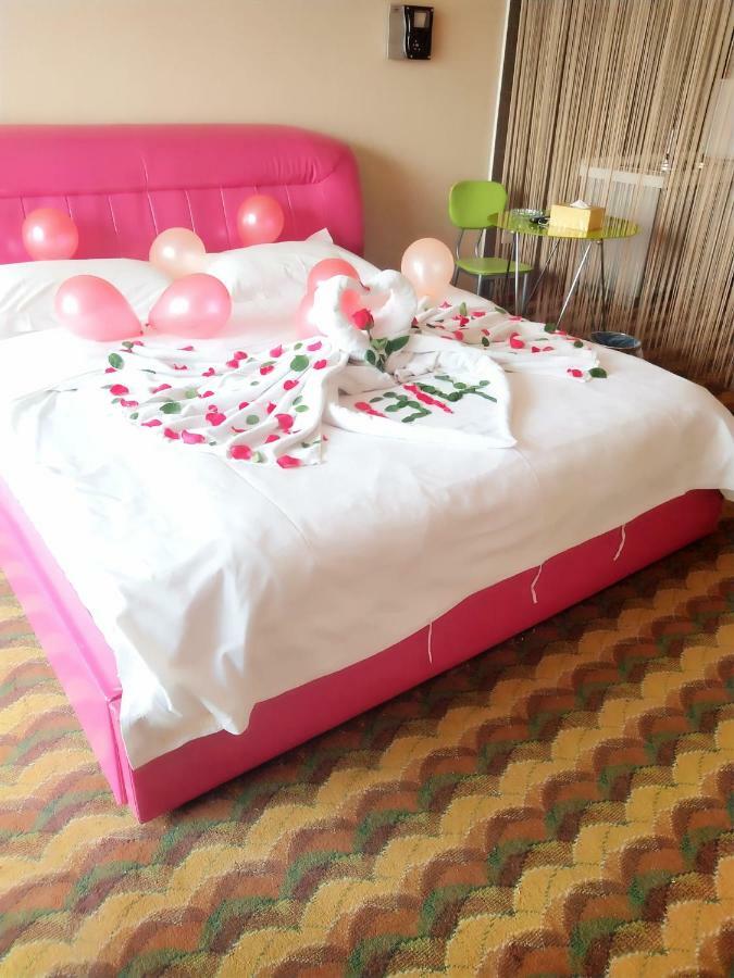 Nissi Holiday Hotel Kunming Esterno foto
